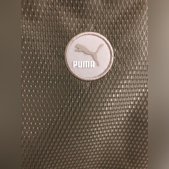 Puma waffle‎ textured olive green & black sling unisex backpack bag new - Picture 13 of 13